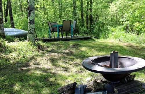 Beautiful and Secluded Cabin Rental with Views of Chippewa River near Hayward, Wisconsin - Foto 17