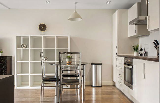 Chic and Modern Flats in Hoxton, Shoreditch - Photo 10