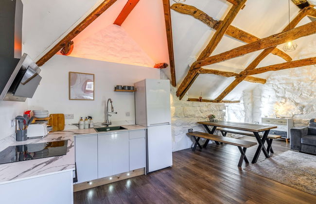 Host Stay The Lodge - Photo 2