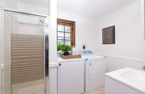 Cozy & Convenient Getaway 3BD 2BA Dog Friendly - Foto 73