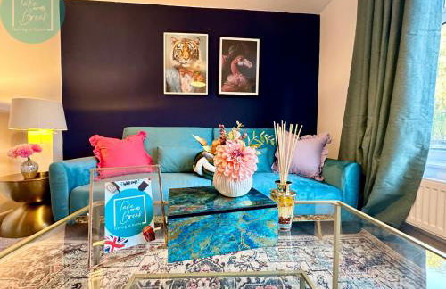 Charming 2BR Swinton House -Close to Manchester City Center - Foto 2