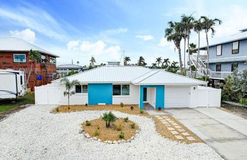 Updated St James City Home on Canal with Pool and Dock - Foto 33