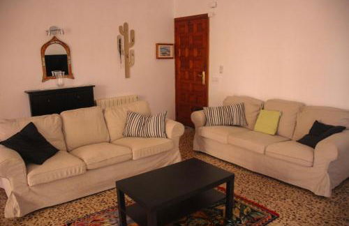 Piso superior tranquilo terraza y vistas A 45 min de Barcelona - Foto 17