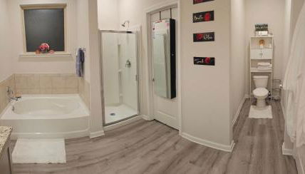 Spacious 4-bedroom house with WiFi, in peaceful Slidell with Lake in backyard - Foto 3