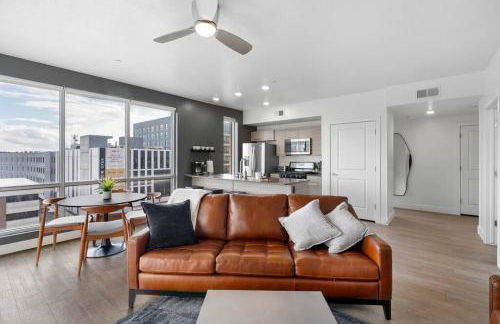 Spectacular Central City 2BD2BA - Foto 29