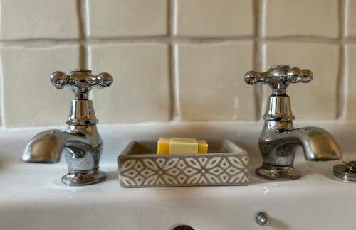 Gorgeous Cottage in Skirmett with Parking - Foto 6