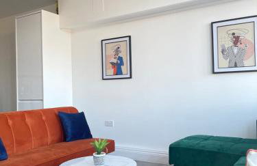 The Felix Apartments - 1 Bedroom - WIFI - FREE Parking - Photo 4