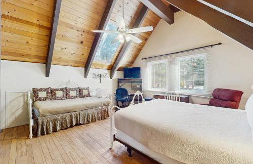 Tallac Views Getaway - Foto 18