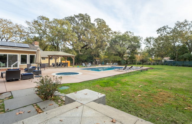 Wildflower by Avantstay Gorgeous Wine Country Home w/ Pool, Bocce Ball Court & Huge Yard! - Foto 27