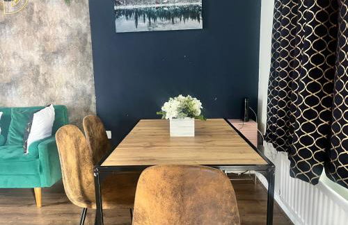 Spacious 4-Bedroom Home Canterbury with Free Parking - Foto 14