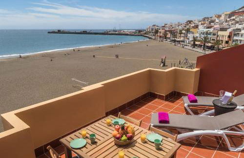 Ocean View Penthouse - Photo 1