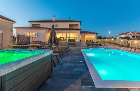 Amazing Home In Sukosan With Wifi - Foto 24