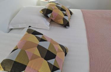 La Maisonnette Notre Dame - Terrasse privative - Hypercentre - 50m Bords de Loire - 4 personnes - Foto 7