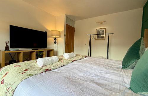 Modern 3 Bedroom Bungalow, EV Friendly, Parking Included - Foto 66