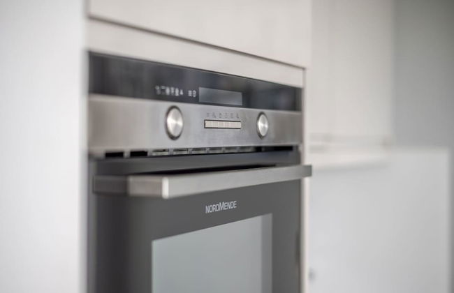 Luxurious ONE Bedroom Apartment IN Bond Street - Photo 15