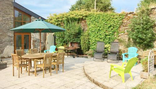 The Old Farmhouse-Uk12895 - Photo 2, Garden