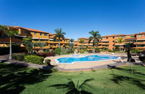 Home2Book Cozy Terrace with Pool Views - Foto 26