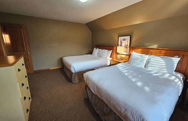 Pinnacle Ridge Chalets by Fernie Lodging - Photo 61