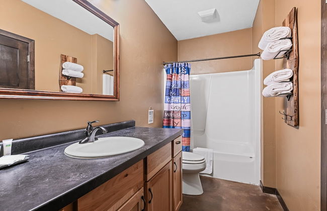 Tranquil Lakefront Oasis - Fire Pit Fishing BBQ - Foto 34