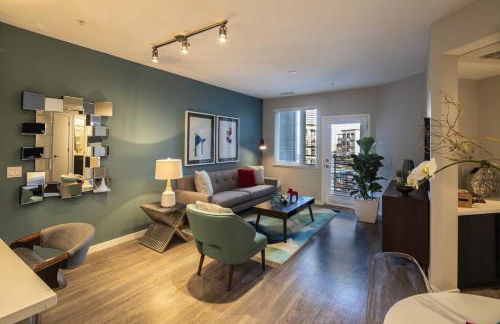 Luxury Condos at Anton Menlo w Pool & Amenities - Photo 88