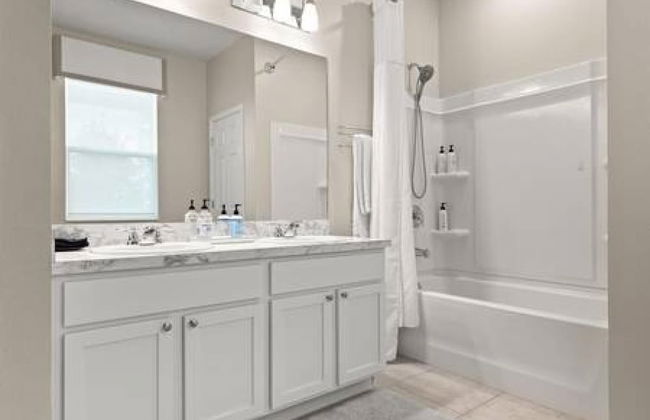 Florida Retreat Home w Fast-wifi Patio King Bed - Foto 24