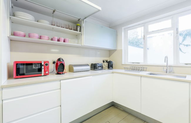 Bright Welcoming Apartment With Terrace, Fulham 3 bed - Foto 8