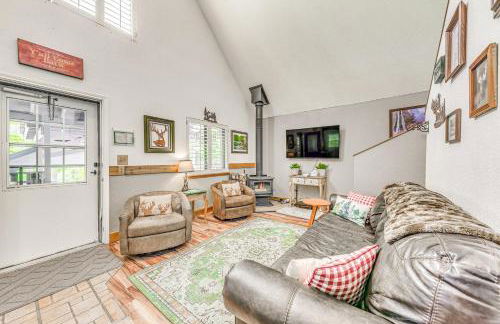 Quaint Cloudcroft Cabin with Stunning Forest Views! - Photo 13