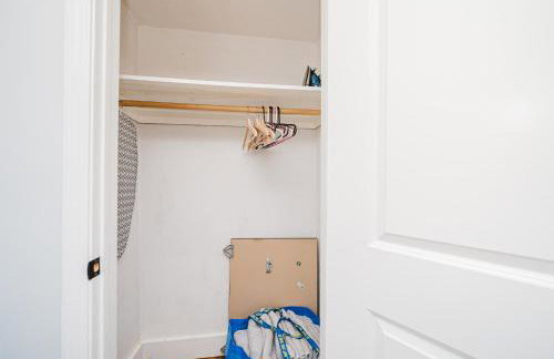 74L - 2BR Quincy - Cozy Couple Hideout near Wollaston Beach - Foto 41