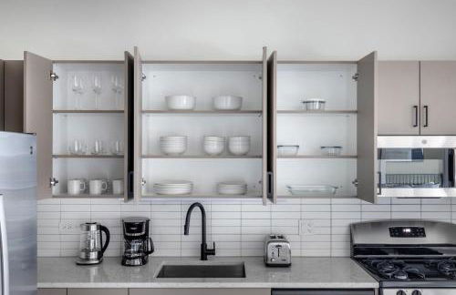 River North 1br w gym sky terrace yoga studio CHI-1033 - Foto 17