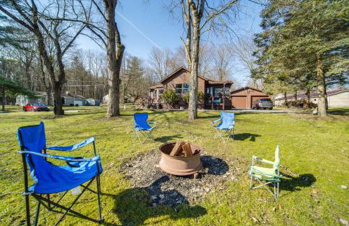 Charming Pymatuning Lake House Near Park and Beach - Photo 33