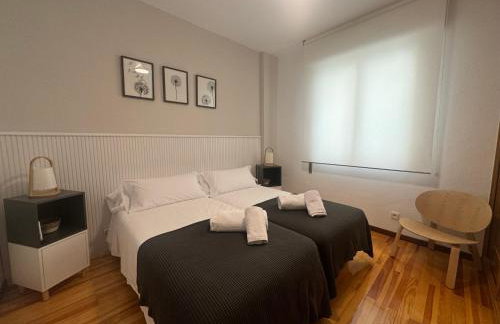 Erdizka, céntrico apartamento turístico con la mejor vista Plaza de los Fueros - Photo 7