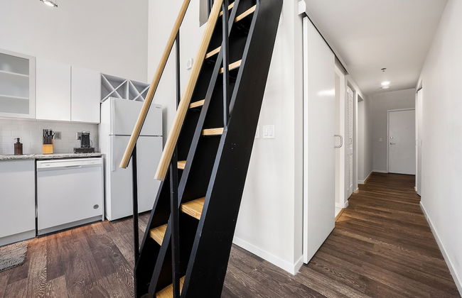 Cincinnati City Club Apartments by Airriva - Photo 30