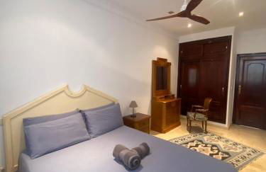 Marbella Beach Front Edificio Mayoral Centro Ciudad y Primera Línea Playa Muy Amplio y Espacioso - Foto 35