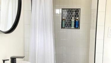 Efficiency-Style Cabin with Spa Lovely for a Couples Escape in Hunt, Texas - Photo 4