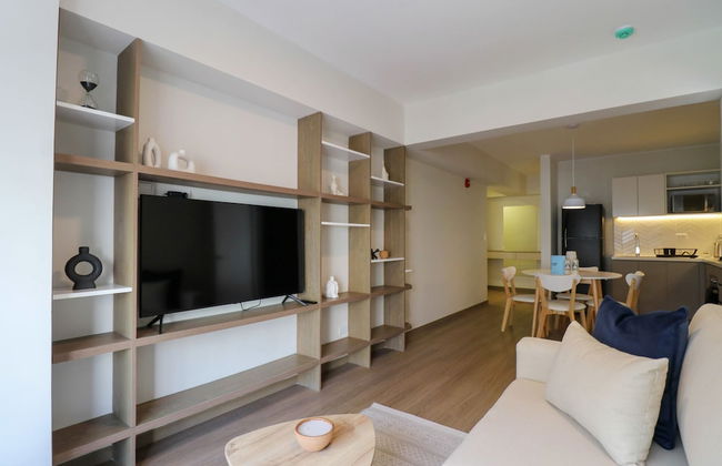 w Illustrious 1BR w Balcony in Miraflores - Photo 11