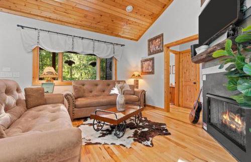 Near Highlands Luxury Mountain Escape with Hot Tub - Foto 16