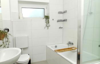 Moderne Wohnung mit Balkon ideal für Familien und Geschäftsreisende - Photo 35