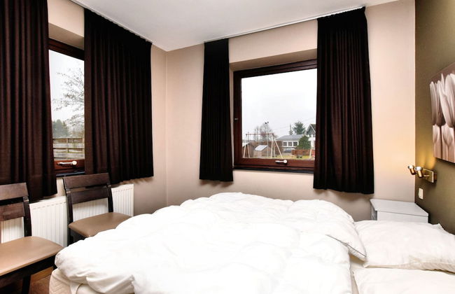 Unique Holiday Home with Pool near Park & Ski Area - Photo 2