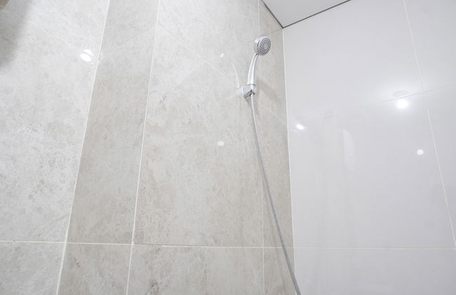 Luxurious 2Br At Transpark Cibubur Apartment - Foto 17