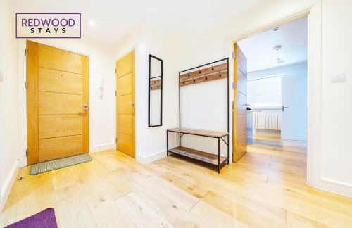 Quality Serviced Apartments in Camberley Town Centre, Free WiFi By Redwood Stays - Foto 23