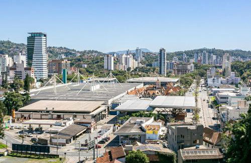 Village Lofts a 5 minutos da Vila Germânica com piscina aquecida no terraço - Foto 5