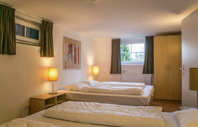 Chalet in Worgl Near Ski Bus Stop - Photo 2