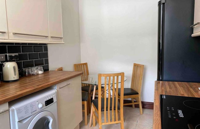 7 Person Home Flat W/parking - Near Swansea Centre - Foto 5