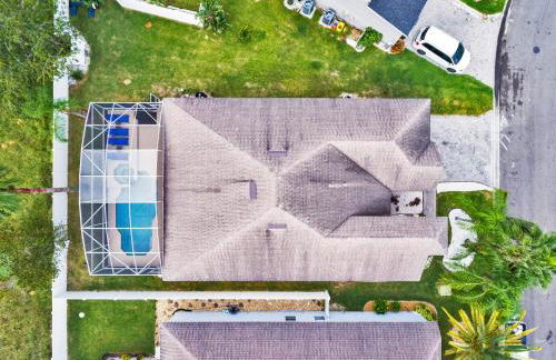 Gorgeous Family Home w Pool, pool Spa, BBQ, Game Room - Foto 33