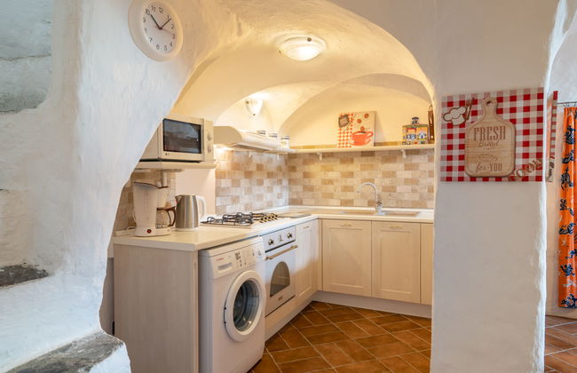 2 bedroom House in Cipressa with garden and terrace - Photo 6