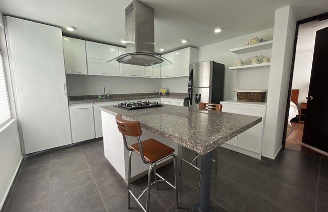 Súper Apartamento TV Wi Fi y parqueadero - Foto 5