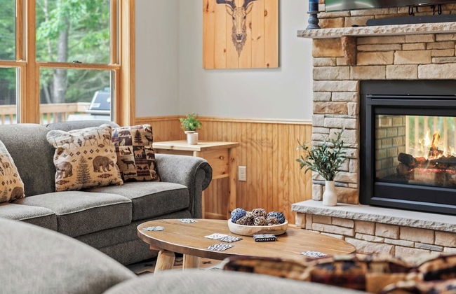 Bluejay Getaway by Avantstay Walk to Lake 7bdr, Hot Tub, Pool Table - Foto 6