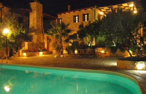 Electra Stone Suite - Photo 14