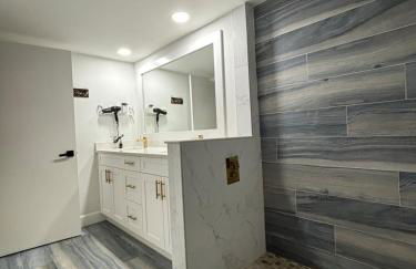 Bright 2BR Poolside Retreat Downtown Fort Myers - Foto 27