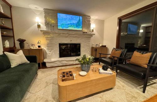 Hot Tub & Firepit Near Ski Resorts & Cozy Modern Cabin - Foto 31